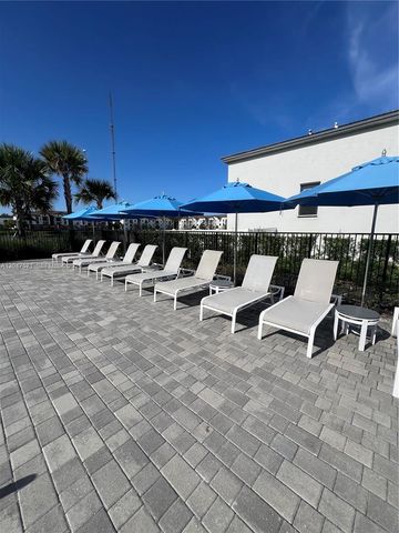 20368 NW 4th Path, Miami Gardens, FL 33169