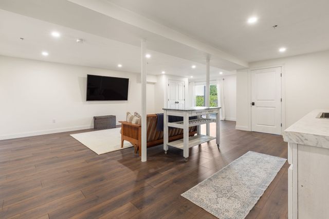 7 E Dexter Ave 38, Woburn, MA 01801