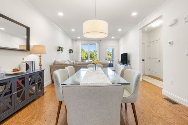 7 E Dexter Ave 38, Woburn, MA 01801