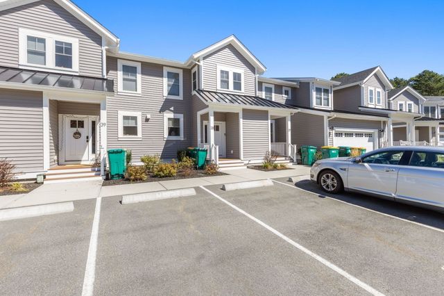 7 E Dexter Ave 38, Woburn, MA 01801
