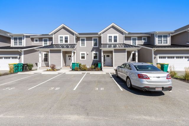 7 E Dexter Ave 38, Woburn, MA 01801