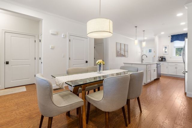 7 E Dexter Ave 38, Woburn, MA 01801