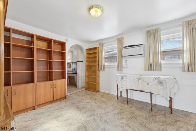 185 Park Ave, Passaic City, NJ 07055