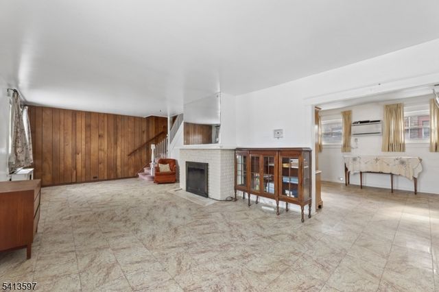 185 Park Ave, Passaic City, NJ 07055