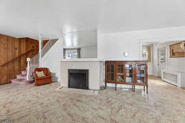 185 Park Ave, Passaic City, NJ 07055