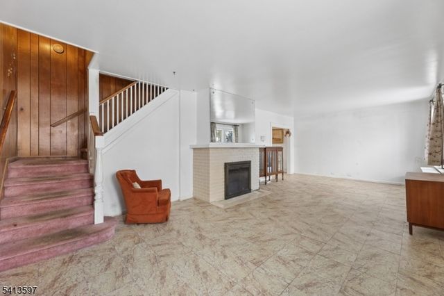 185 Park Ave, Passaic City, NJ 07055