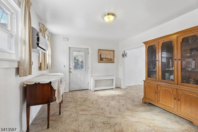 185 Park Ave, Passaic City, NJ 07055