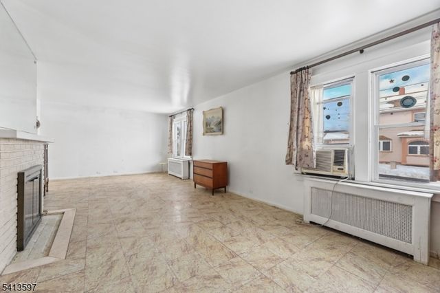 185 Park Ave, Passaic City, NJ 07055