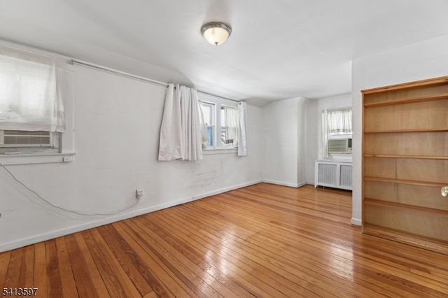 185 Park Ave, Passaic City, NJ 07055