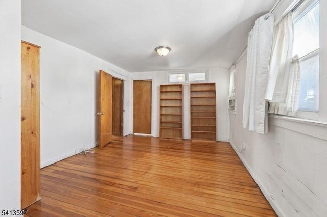 185 Park Ave, Passaic City, NJ 07055