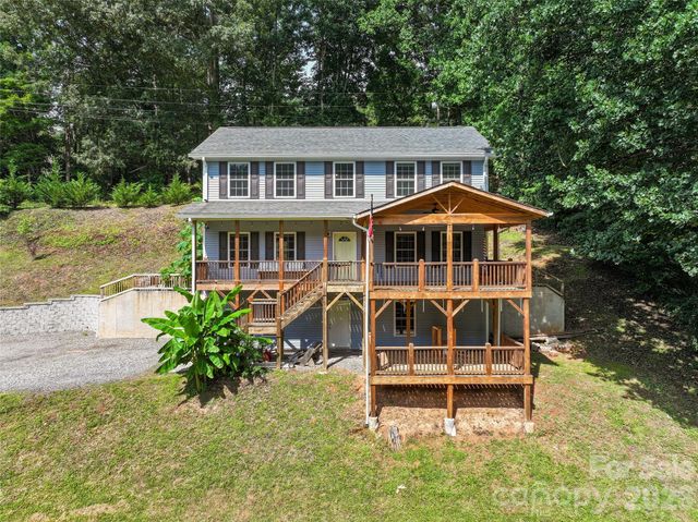 133 Shadow Oak Lane, Clyde, NC 28721