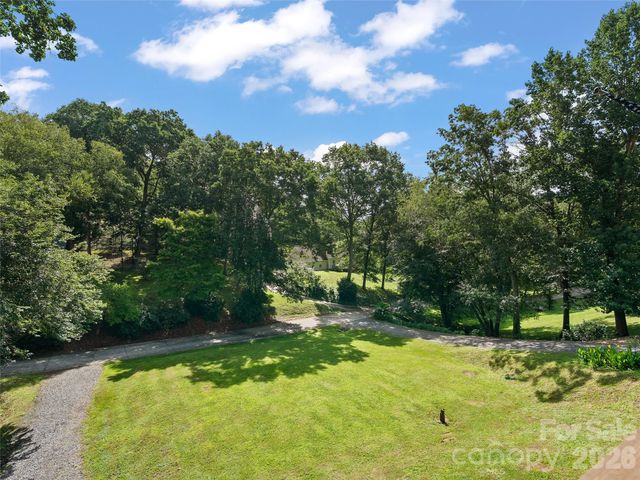 133 Shadow Oak Lane, Clyde, NC 28721