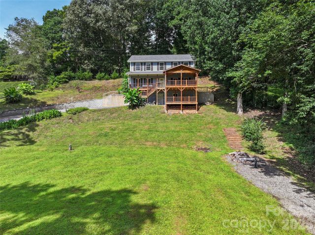 133 Shadow Oak Lane, Clyde, NC 28721