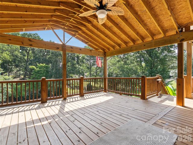 133 Shadow Oak Lane, Clyde, NC 28721