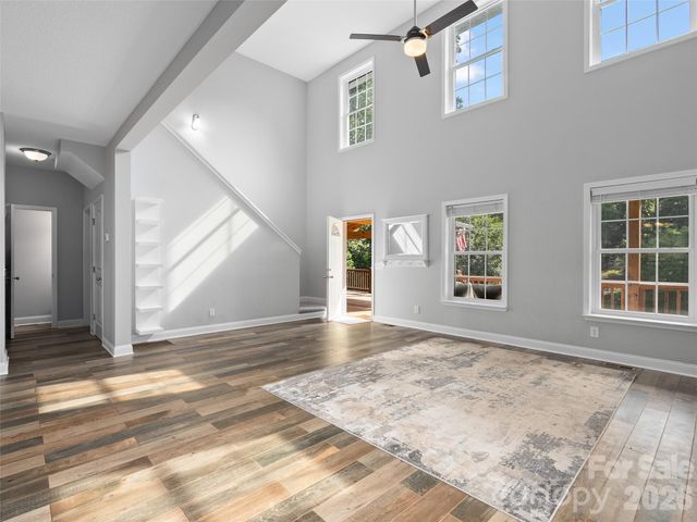 133 Shadow Oak Lane, Clyde, NC 28721