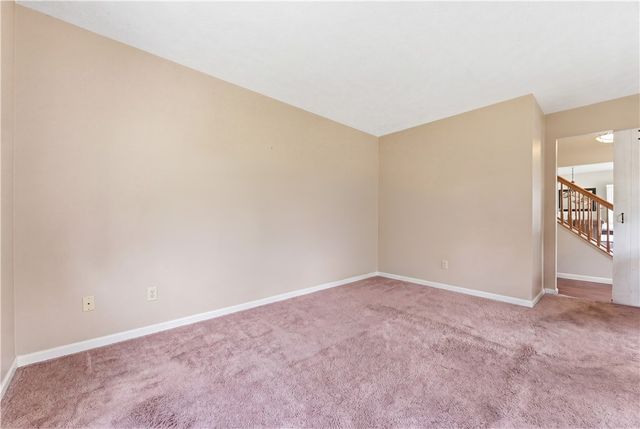 2225 Watchfield Dr, South Park, PA 15129