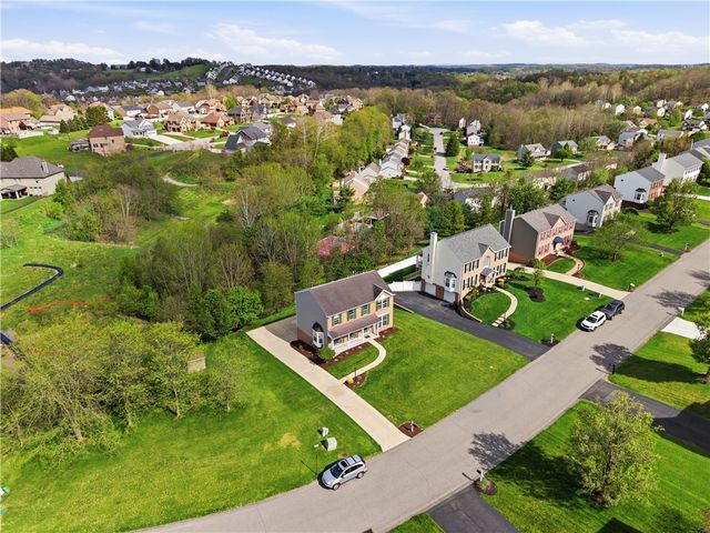 2225 Watchfield Dr, South Park, PA 15129