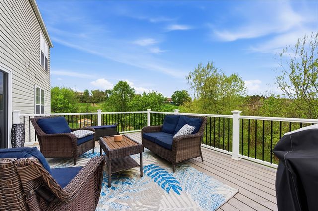 2225 Watchfield Dr, South Park, PA 15129