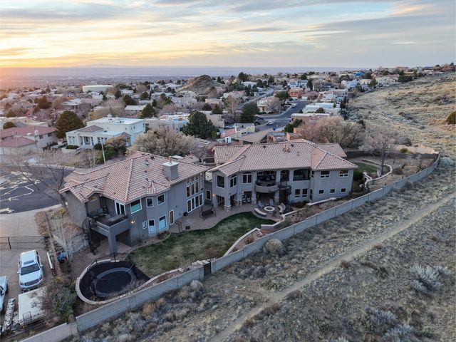 1524 Tejana Mesa Place NE, Albuquerque, NM 87112