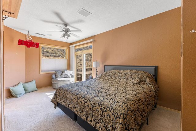 1524 Tejana Mesa Place NE, Albuquerque, NM 87112