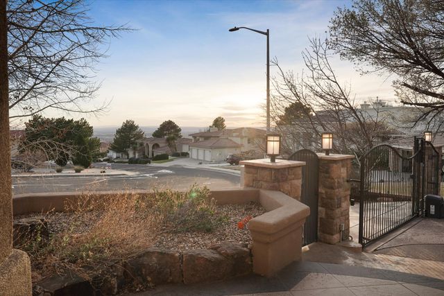 1524 Tejana Mesa Place NE, Albuquerque, NM 87112