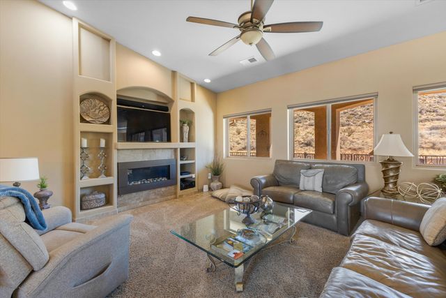 1524 Tejana Mesa Place NE, Albuquerque, NM 87112