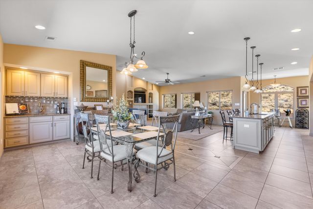 1524 Tejana Mesa Place NE, Albuquerque, NM 87112