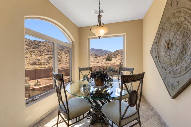 1524 Tejana Mesa Place NE, Albuquerque, NM 87112