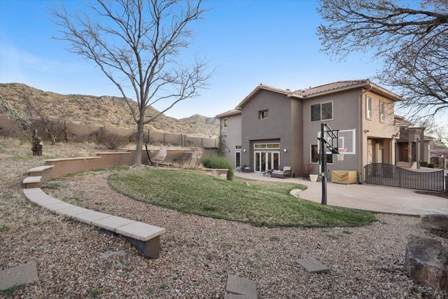 1524 Tejana Mesa Place NE, Albuquerque, NM 87112