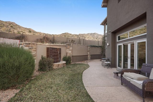 1524 Tejana Mesa Place NE, Albuquerque, NM 87112