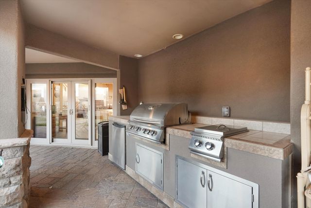 1524 Tejana Mesa Place NE, Albuquerque, NM 87112