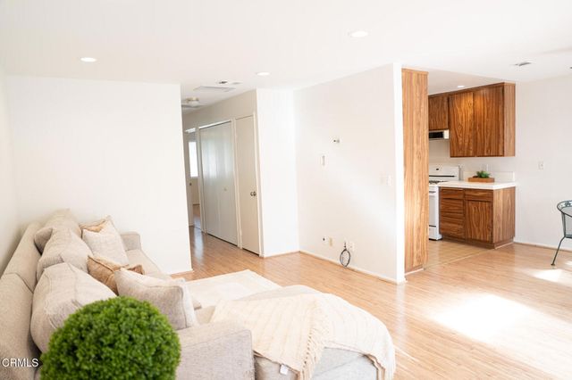 6727 Wordsworth Way, Ventura, CA 93003