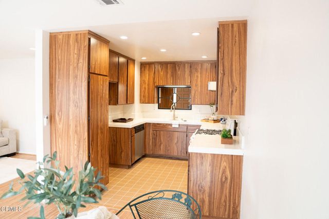 6727 Wordsworth Way, Ventura, CA 93003