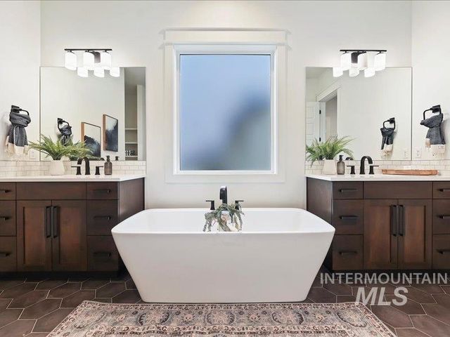 3882 W Haverhill St, Eagle, ID 83616