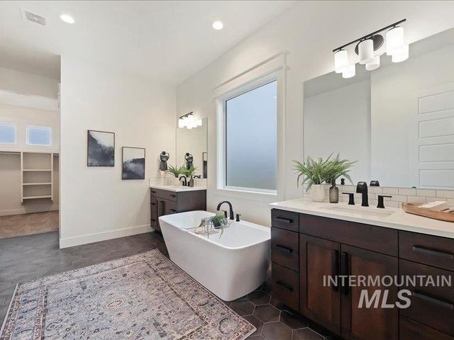 3882 W Haverhill St, Eagle, ID 83616