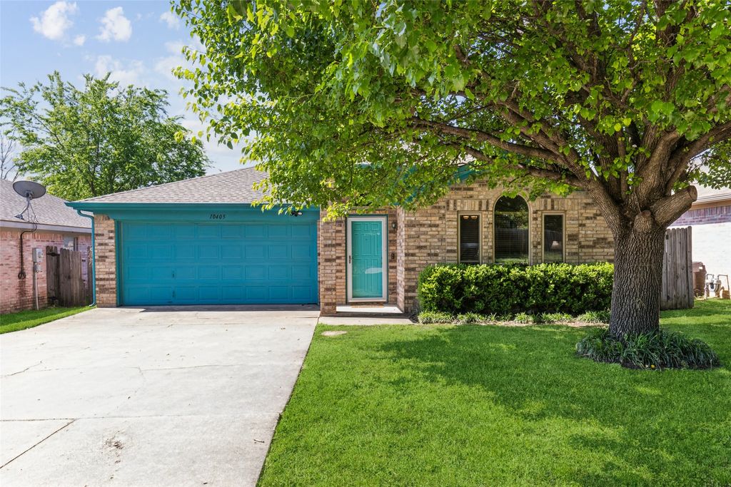 10405 Pleasant Mound Drive, Fort Worth, TX 76108