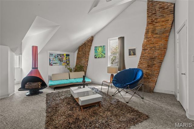 2218 Wyoming Street, St Louis, MO 63118