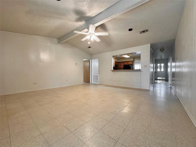 1822 Willow Bend, Wharton, TX 77488