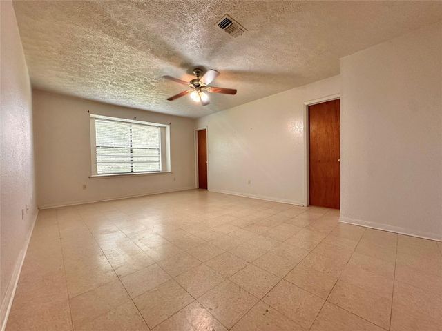 1822 Willow Bend, Wharton, TX 77488