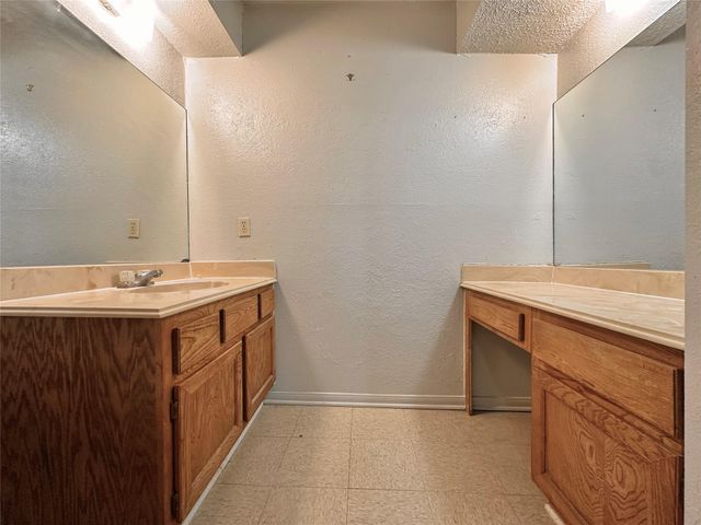 1822 Willow Bend, Wharton, TX 77488