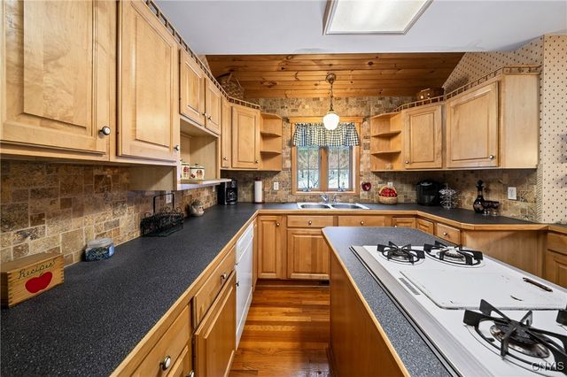 62 County Route 85, Granby, NY 13069