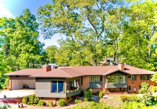 916 E Park Drive, Lincolnton, NC 28092