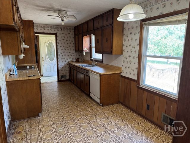 1066 SW June Drive, Conyers, GA 30094