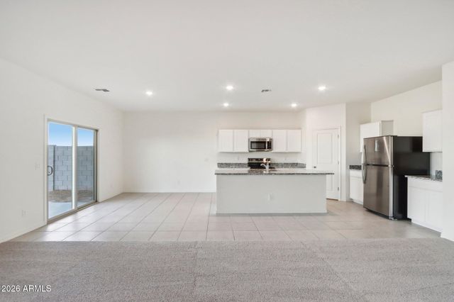 6607 S 78TH Lane, Laveen, AZ 85339