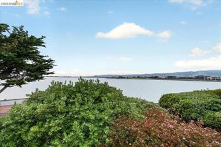 6 Captain Dr 236, Emeryville, CA 94608