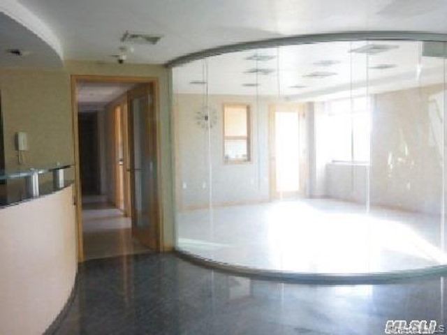 136-40 39 Avenue 6A, Flushing, NY 11354