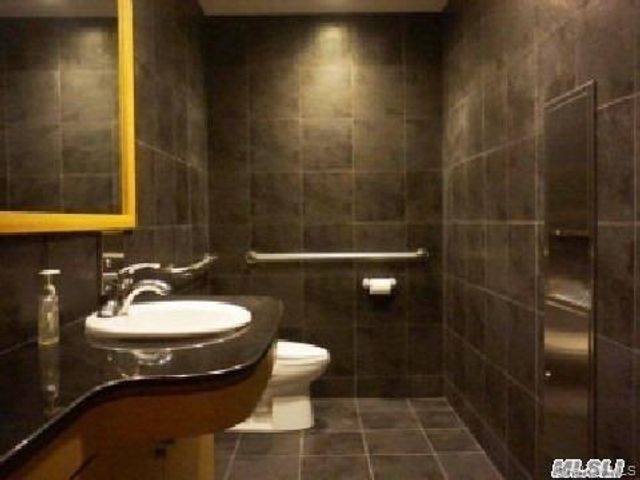 136-40 39 Avenue 6A, Flushing, NY 11354