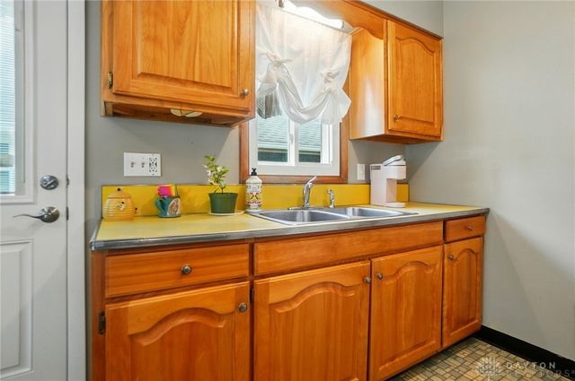 2540 Acorn Drive, Kettering, OH 45419