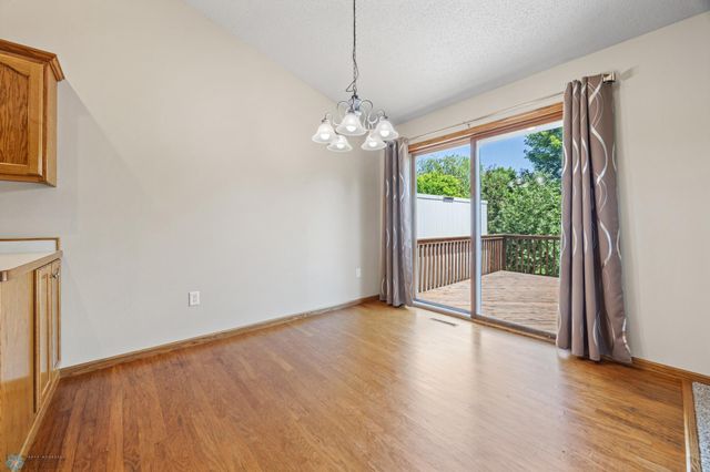 2812 Wheatland Drive S, Fargo, ND 58103