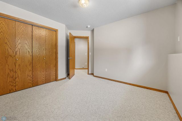 2812 Wheatland Drive S, Fargo, ND 58103